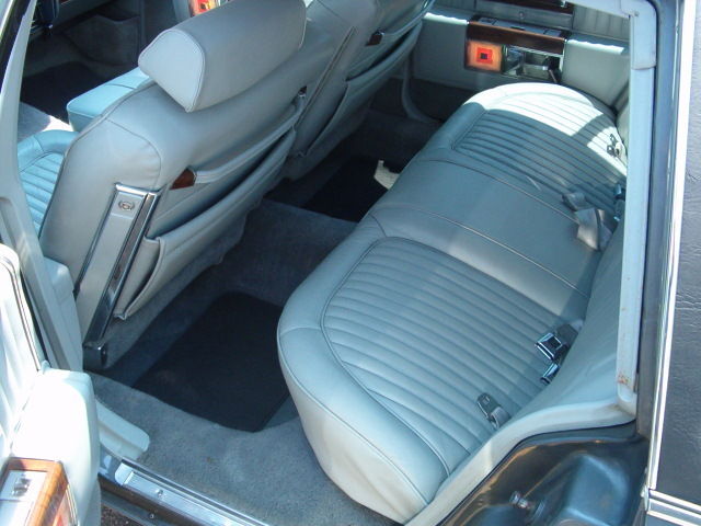 1987 Cadillac Brougham - photo 9