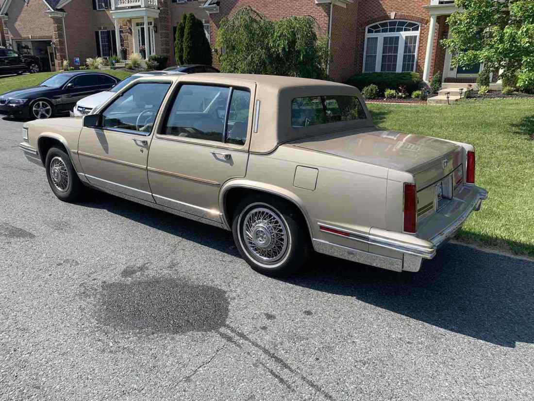 1987 Cadillac Fleetwood DELEGANCE - photo 4