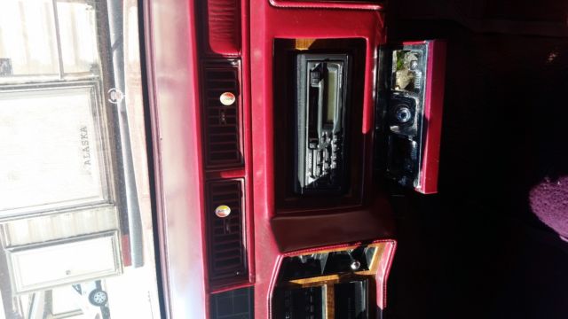 1987 Cadillac DeVille Sedan - photo 4