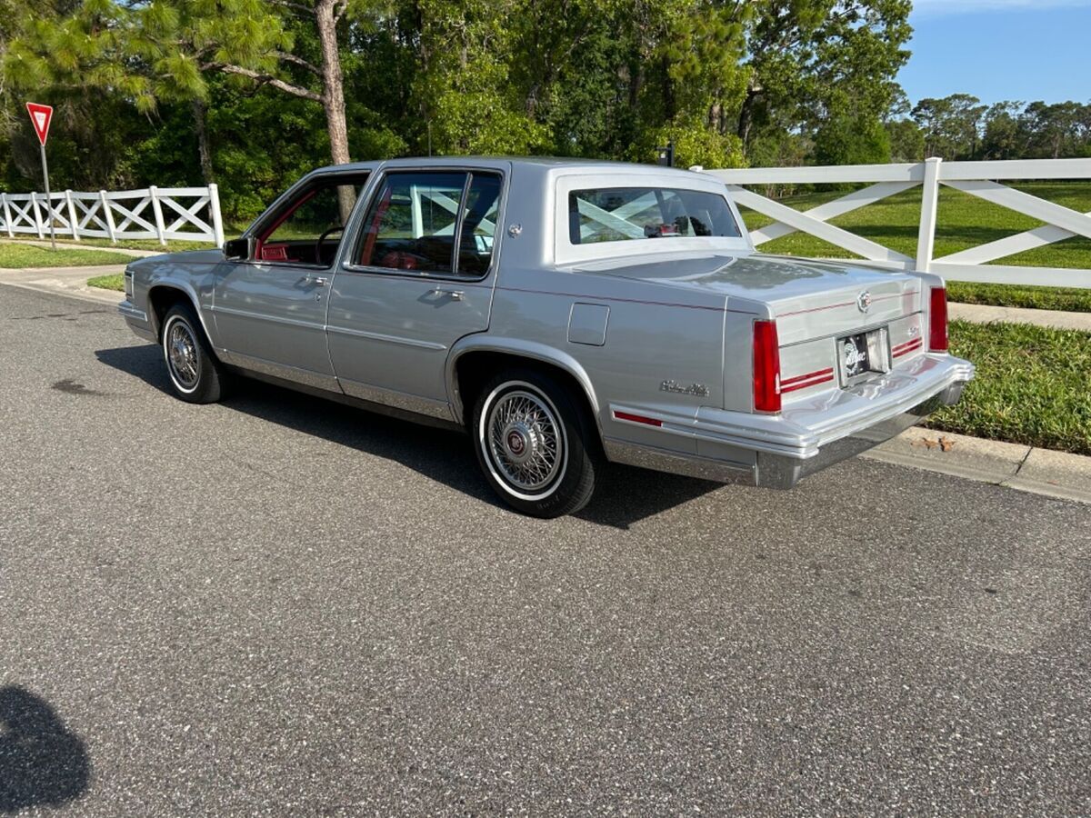 1987 Cadillac DeVille - photo 7