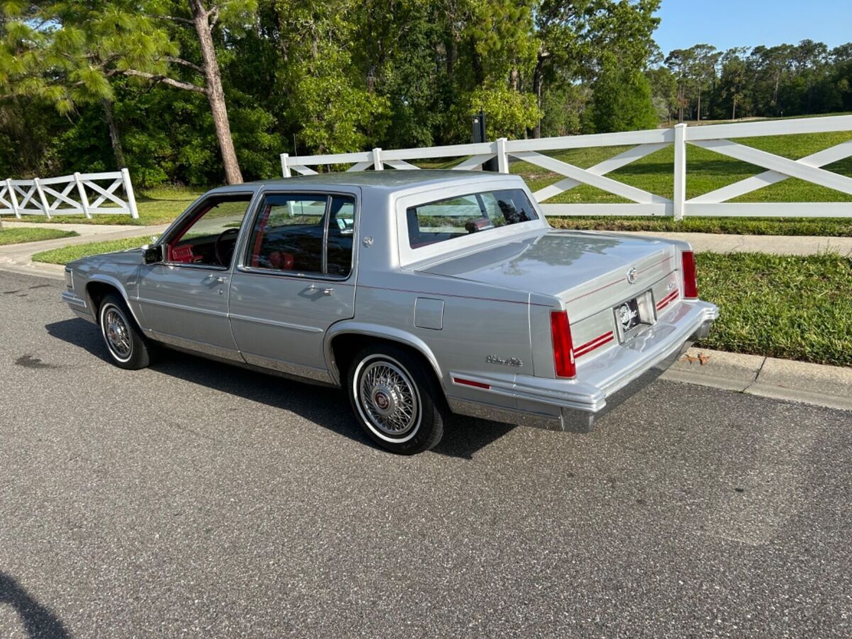 1987 Cadillac DeVille - photo 13