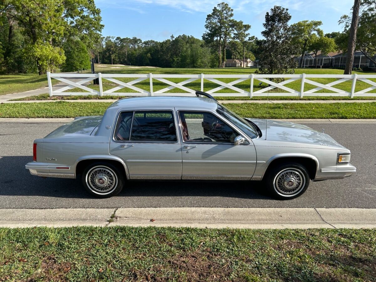1987 Cadillac DeVille - photo 2