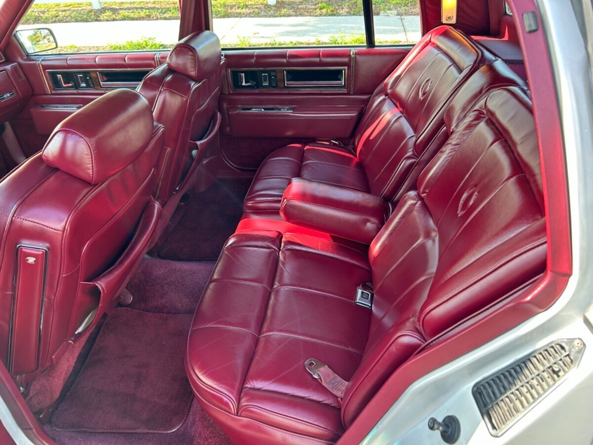 1987 Cadillac DeVille - photo 4