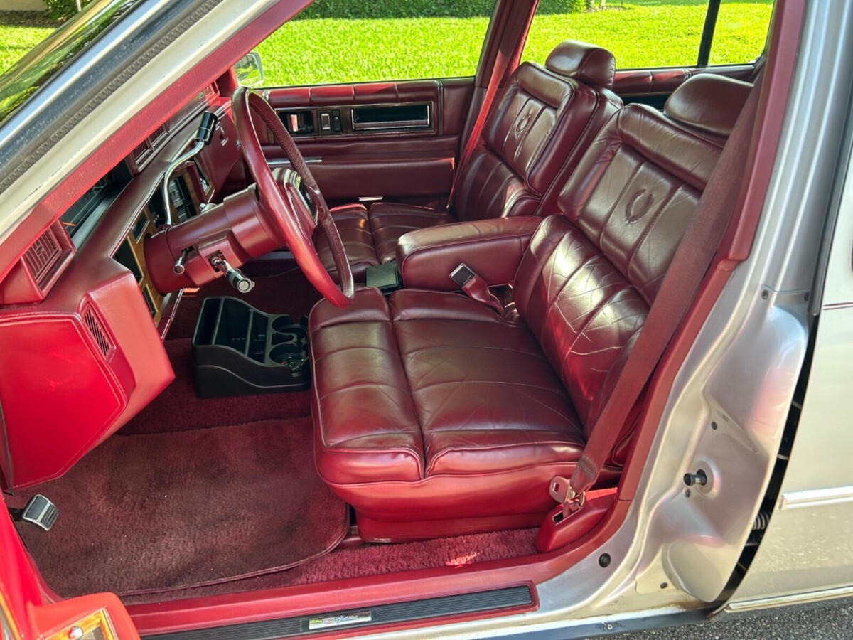 1987 Cadillac DeVille - photo 8