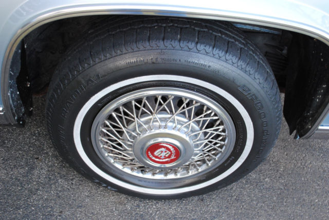 1987 Cadillac DeVille Base Sedan 4-Door - photo 11