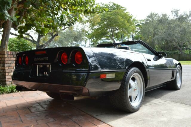 1987 Chevrolet Corvette Callaway Twin Turbo Convertible - photo 8
