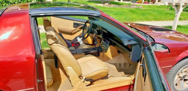 1987 Chevrolet Camaro IROC Z - photo 5