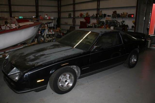 1987 CAMARO STORED MANY YEARS ORIGINAL PAINT GREAT PROJECT CAR MAKE OFFER 1987 Chevrolet Camaro RS 2dr Hatchback