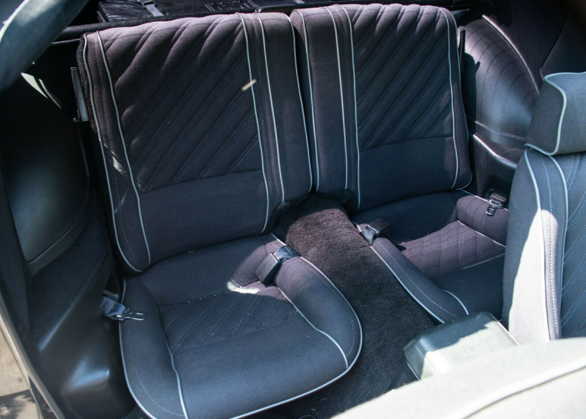 1987 Chevrolet Camaro IROC-Z - photo 12