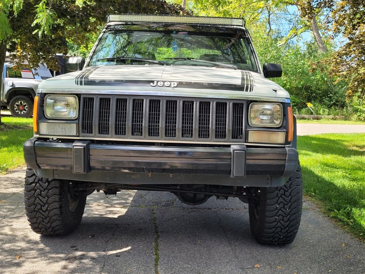 1987 Jeep Cherokee - photo 4