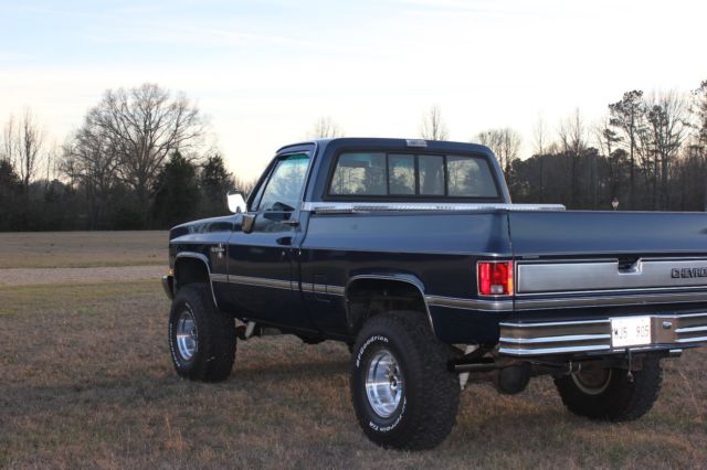 1987 Cheverolet Silverado 4X4 1987 Chevrolet C-10 Silverado Package