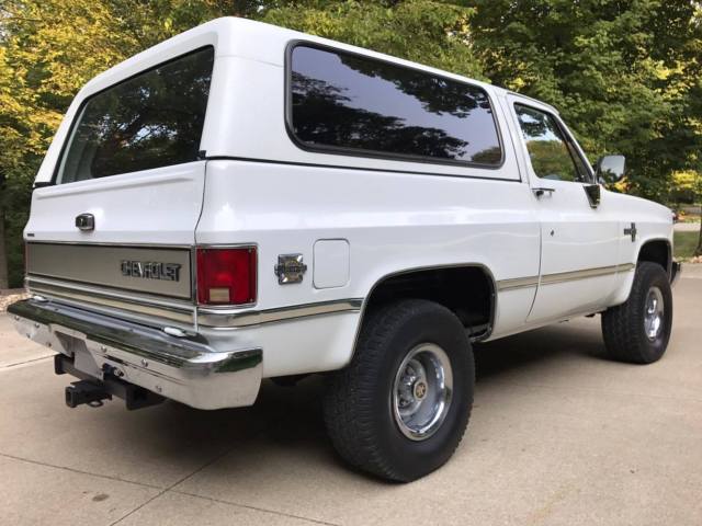 1987 Chevrolet Blazer Silverado Sport Utility 2-Door - photo 7