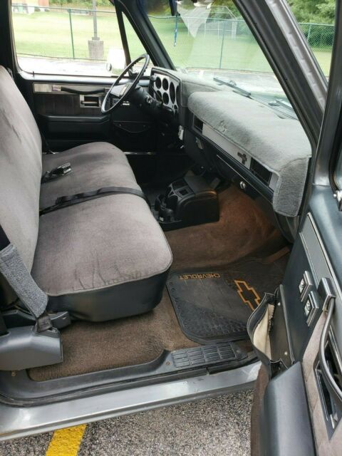 1987 Chevrolet C-10 SILVERADO - photo 13