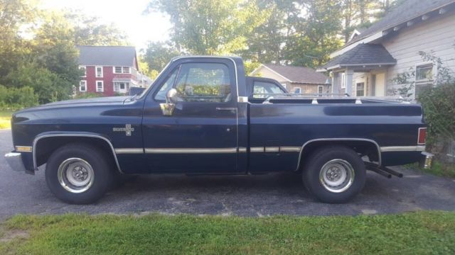 1987 CHEVROLET C-10 SHORTBED survivor 67k LOW MILE 1 family owned pick up truck 1987 Chevrolet C-10 Silverado Scottsdale f100 rat rod hot rod patina shop truck