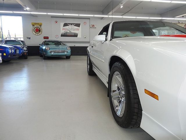 1987 Chevrolet Camaro - photo 11