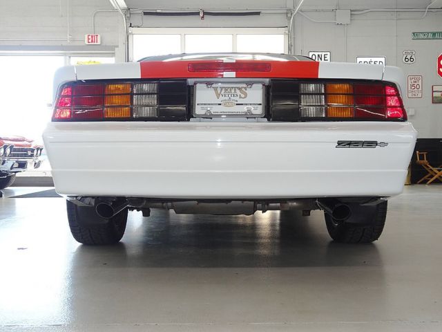 1987 Chevrolet Camaro - photo 9