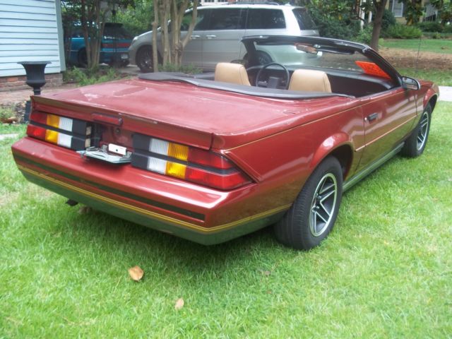 1987 Chevrolet Camaro - photo 2
