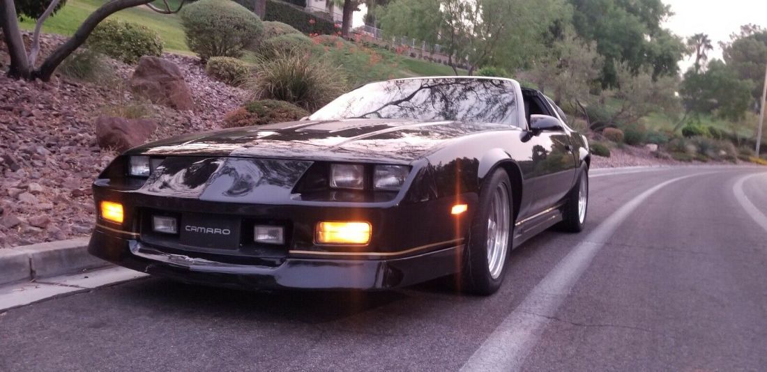 1987 Chevrolet Camaro Iroc Z28 - photo 12