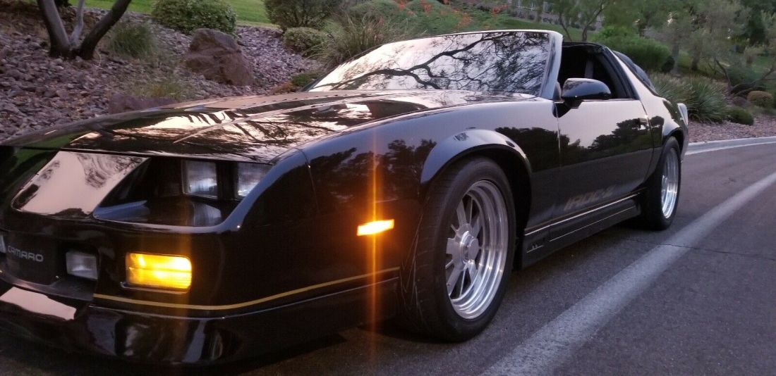 1987 Chevrolet Camaro Iroc Z28 - photo 4