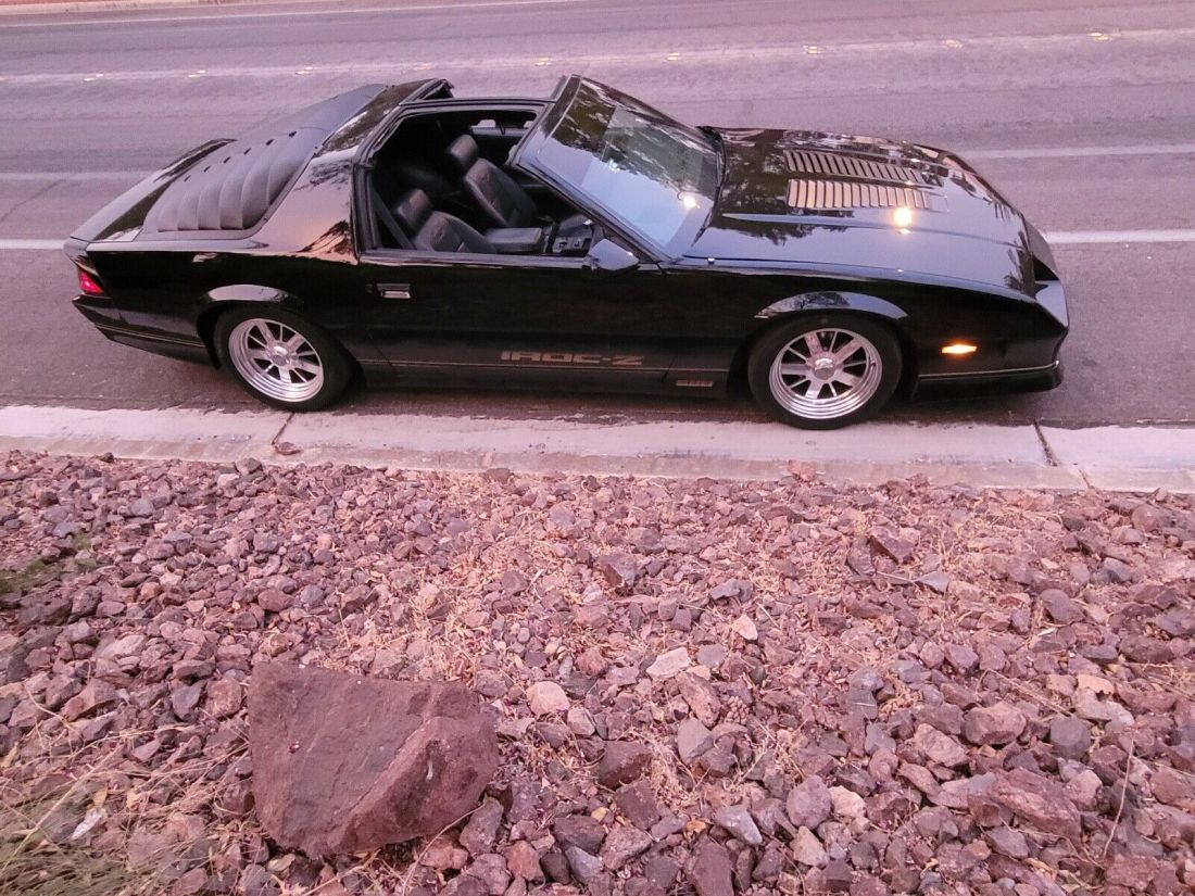 1987 Chevrolet Camaro Iroc Z28 - photo 8