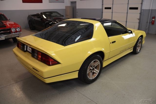 1987 Chevrolet Camaro Z28 - photo 12