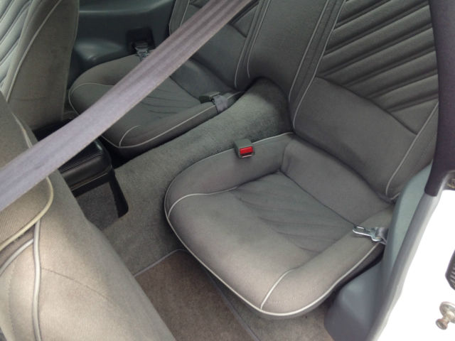 1987 Chevrolet Camaro - photo 11