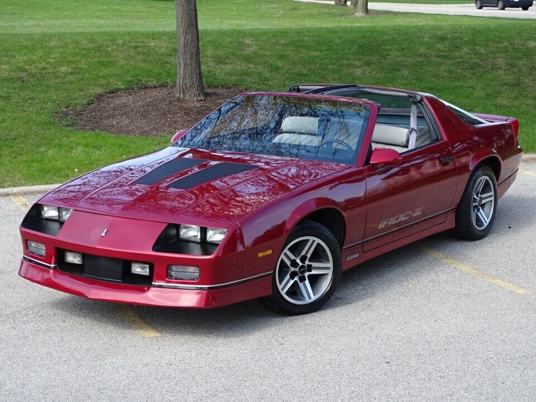 1987 Chevrolet Camaro IROC-Z 45,901 Miles Burgundy Coupe V8 Automatic 1987 Chevrolet Camaro IROC-Z