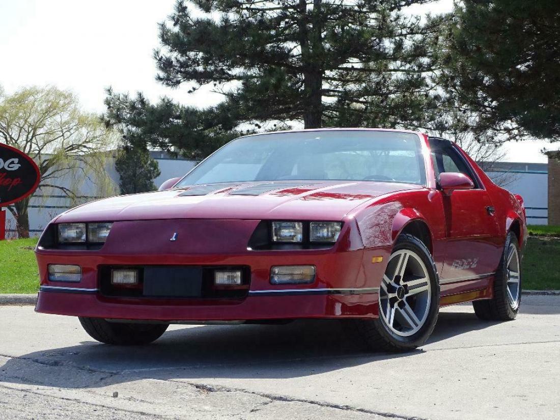 1987 Chevrolet Camaro IROC-Z - photo 4