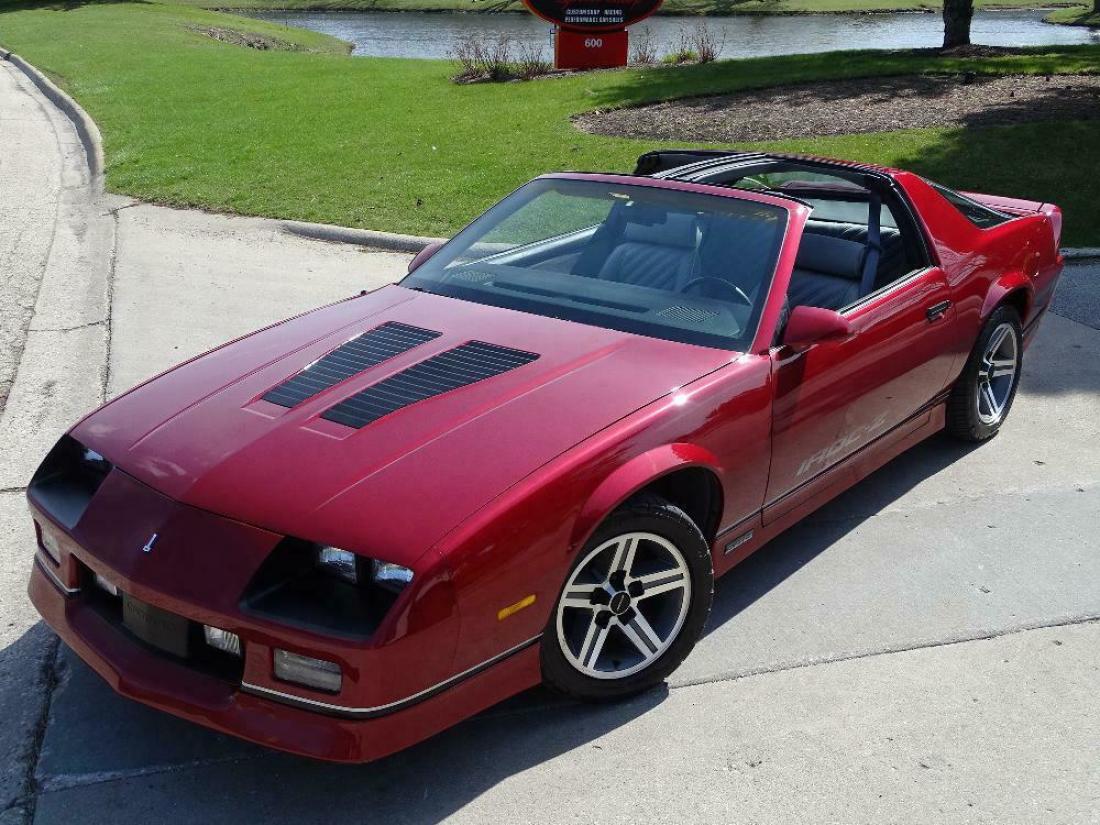 1987 Chevrolet Camaro IROC-Z - photo 9