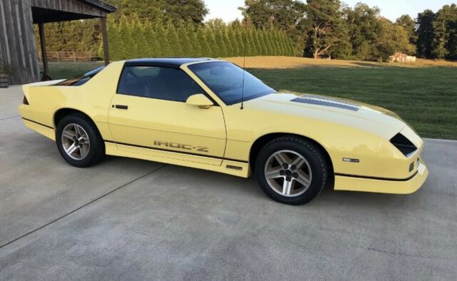 1987 Chevrolet Camaro IROC-Z (All Original 15,895 miles) 1987 Chevrolet Camaro IROC-Z
