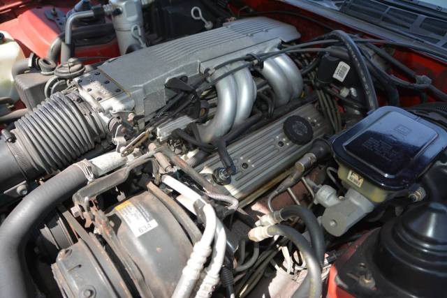 1987 Chevrolet Camaro Iroc-Z Coupe 2-Door - photo 6