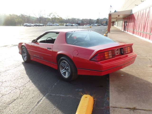 1987 Chevrolet Camaro -VERY SOLID IROC Z- NEW PAINT- SWEET 80'S CAMARO-S - photo 6