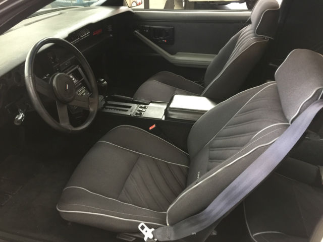 1987 Chevrolet Camaro IROC Z28 - photo 13