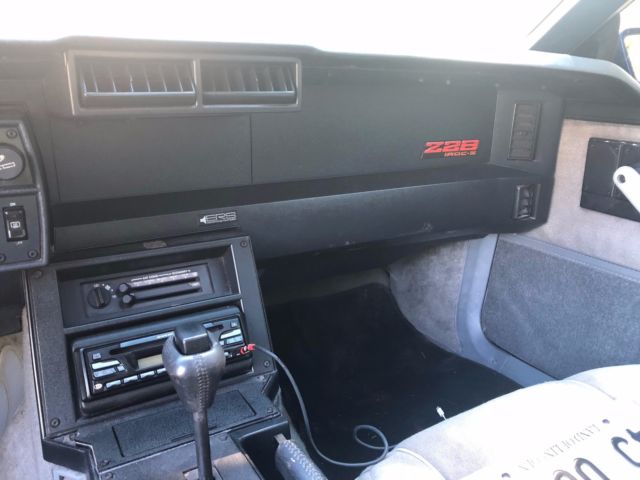 1987 Chevrolet Camaro Z28 - photo 12