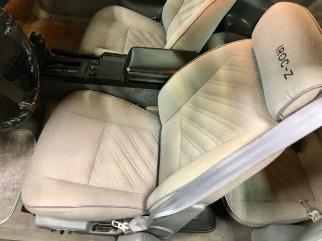 1987 Chevrolet Camaro - photo 8