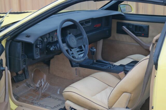 1987 Chevrolet Camaro - photo 11