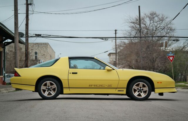 1987 Chevrolet Camaro - photo 4