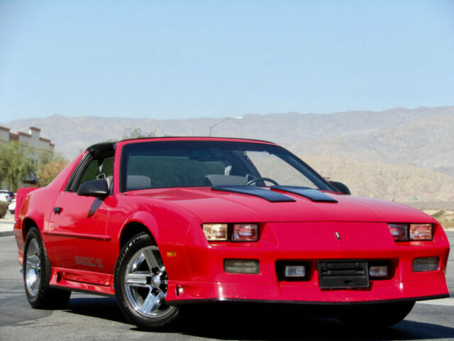 1987 Chevrolet Camaro IROC Z28 - photo 10