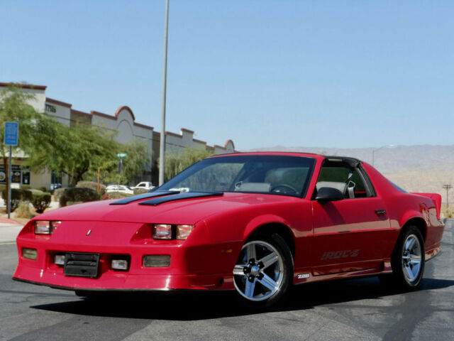 1987 Chevrolet Camaro IROC Z28 - photo 3