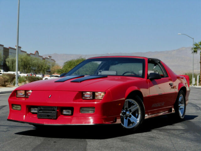 1987 Chevrolet Camaro IROC Z28 - photo 9