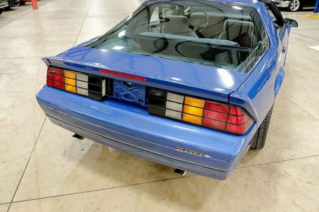 1987 Chevrolet Camaro Iroc-Z - photo 11
