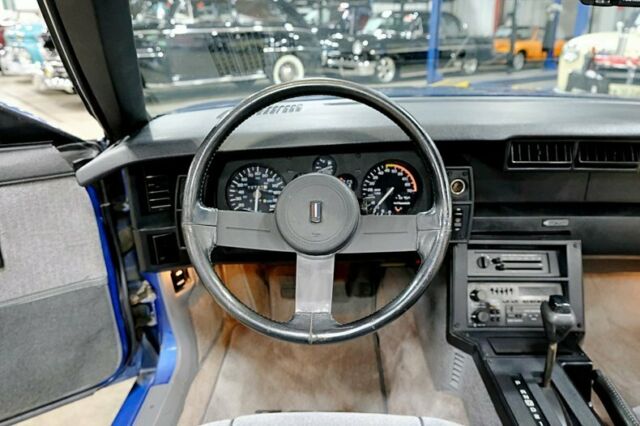 1987 Chevrolet Camaro Iroc-Z - photo 12