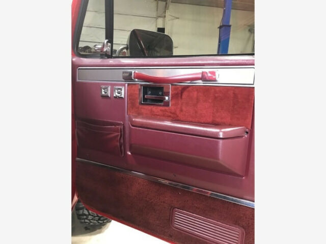1987 Chevrolet C/K 2500 - photo 10