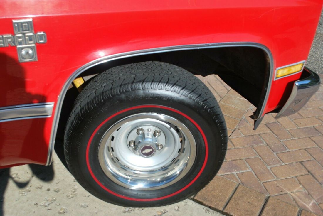 1987 Chevrolet C/K Pickup 1500 - photo 12