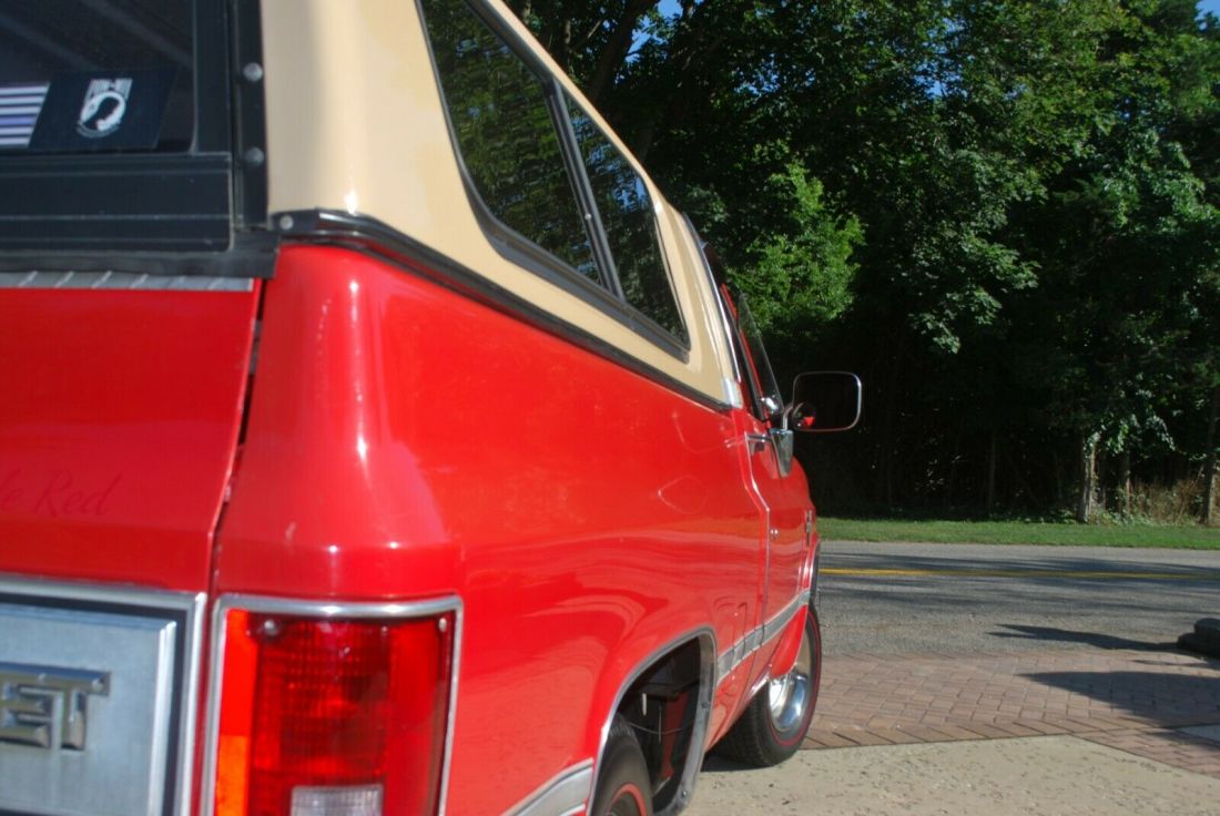 1987 Chevrolet C/K Pickup 1500 - photo 8