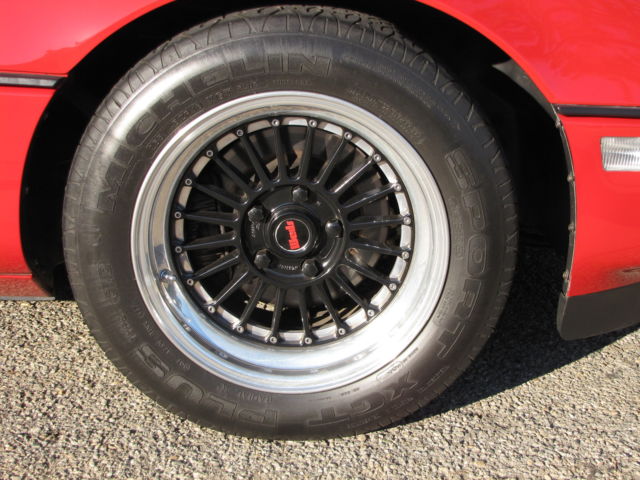 1987 Chevrolet Corvette Rag top /convertible - photo 3