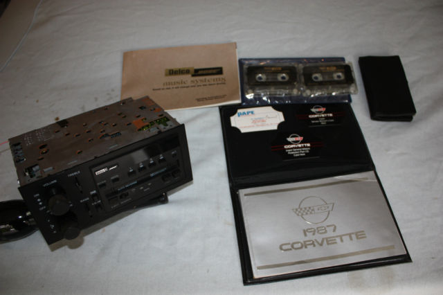 1987 Chevrolet Corvette - photo 13