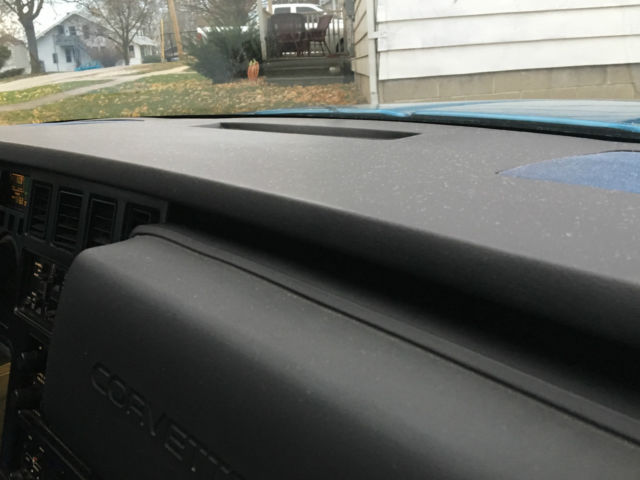 1987 Chevrolet Corvette Base Hatchback 2-Door - photo 12