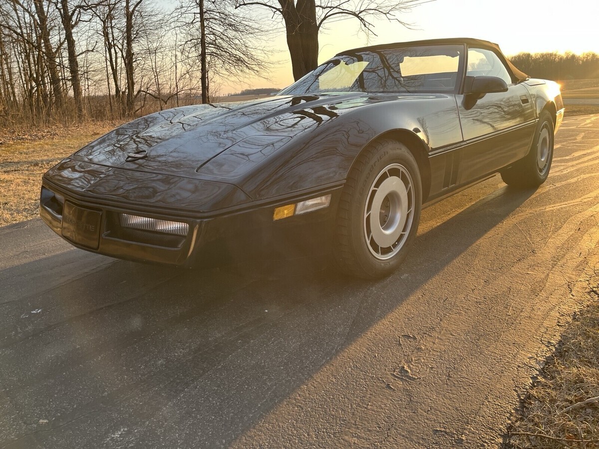 1987 Chevrolet Corvette - photo 2