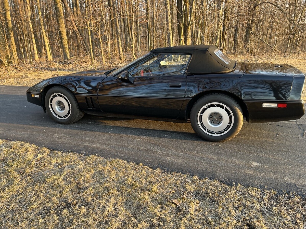 1987 Chevrolet Corvette - photo 3